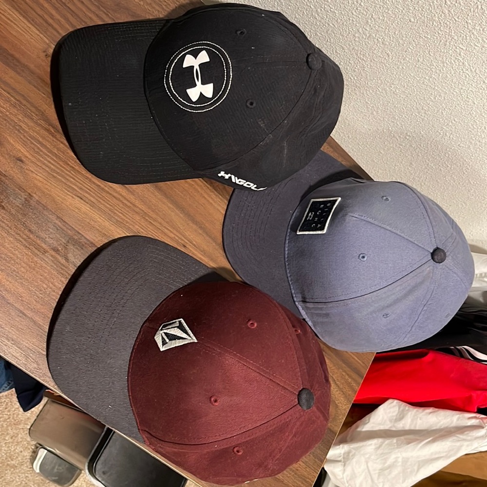 Underamour Fitted, Volcom Fitted And Billabong Sn… - image 1